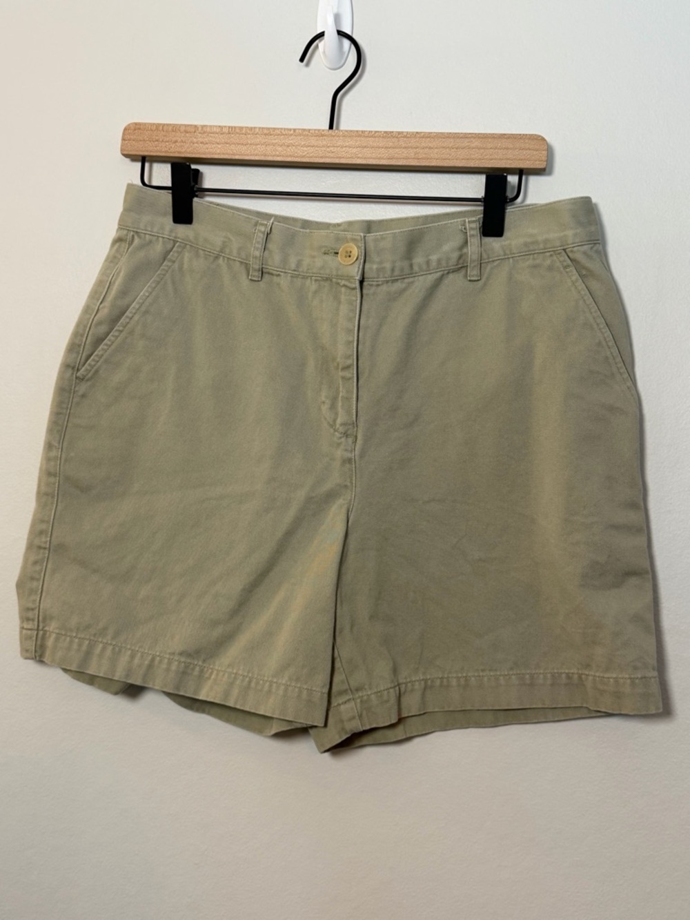 Lauren Ralph Lauren Petite Khaki Chino Shorts Size 10P Beige 100% Cotton Classic
